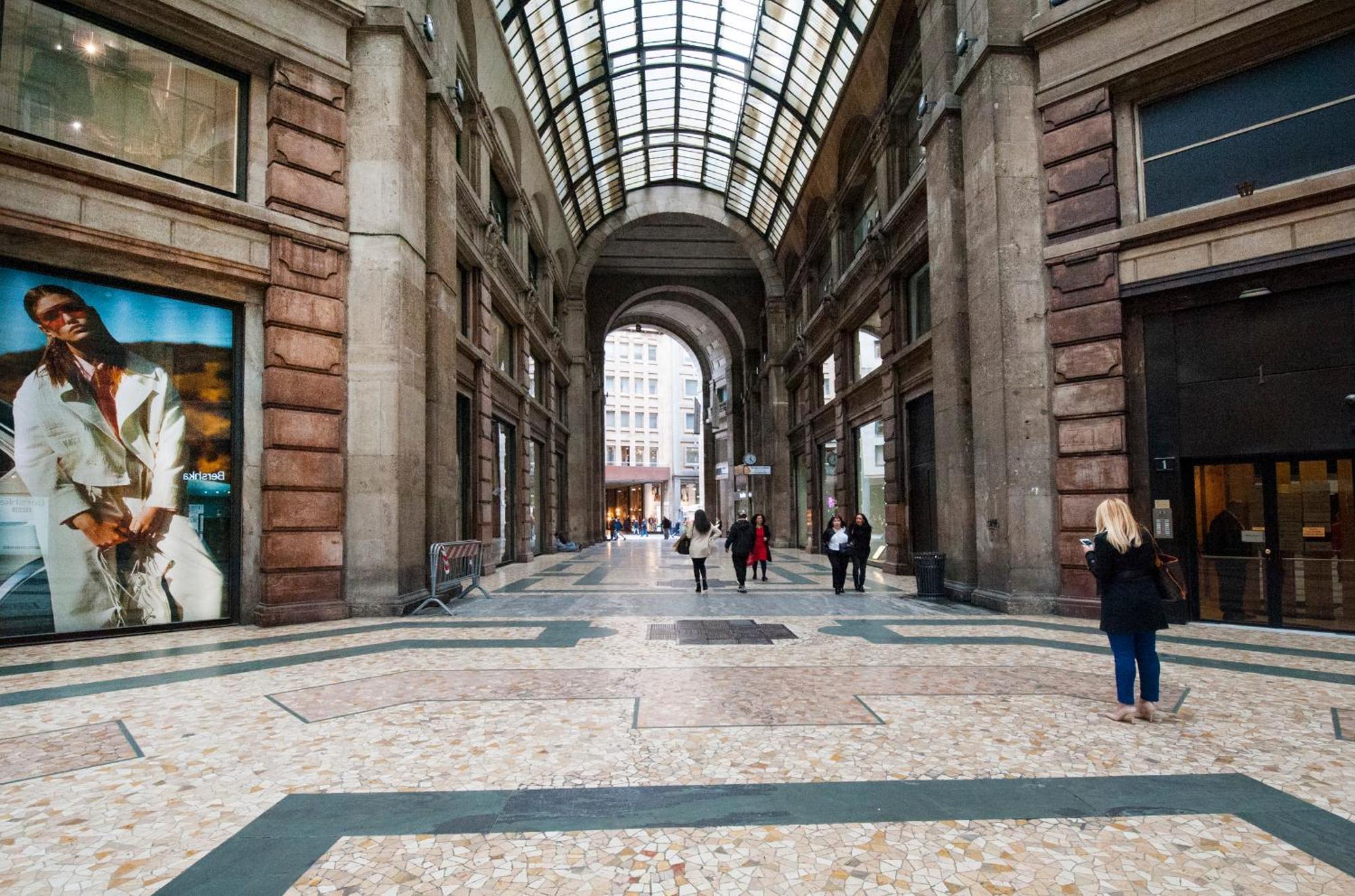 Duomo View - 2 Min From Duomo Amazing Location Apartment Milan Bagian luar foto